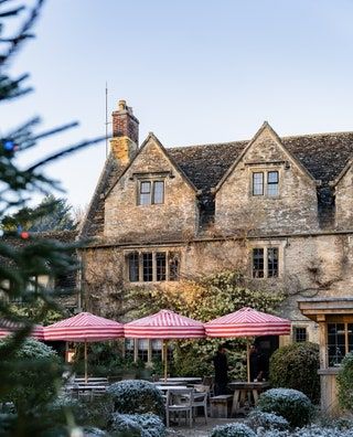 The best pubs in the Cotswolds in 2023 Cotswolds House, Cotswolds Hotels, Cotswold Cottage, Soho Farmhouse, Cotswolds England, Country Hotel, Best Pubs, Save File, Green Hills