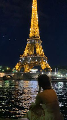 Eiffel Tower Sparkling, Torre Eiffel Paris, Eiffel Tower Photography, Paris Dream, Paris Tour, Paris Tour Eiffel, Paris Wallpaper, Paris Images, Paris Pictures