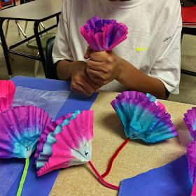 Coffee Filter Coral, Coral Reef Craft, Coral Reef Art, Under The Sea Decorations, Ocean Theme Classroom, Vbs Themes, Sea Decor, Sea Crafts, Under The Sea Theme