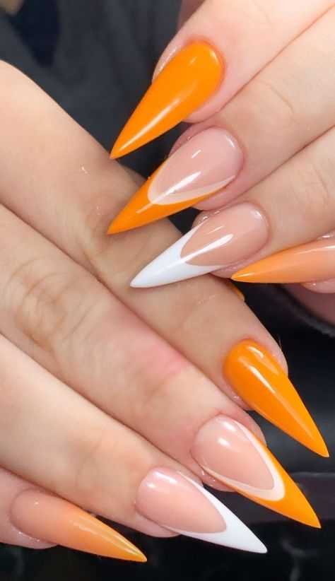 Orange Stiletto Nails, Orange And White Nails, White Nails Art, White Stiletto Nails, Stilleto Nails Designs, Stiletto Nails Short, No Chip Nails, Short Gel Nails, Vintage Nails