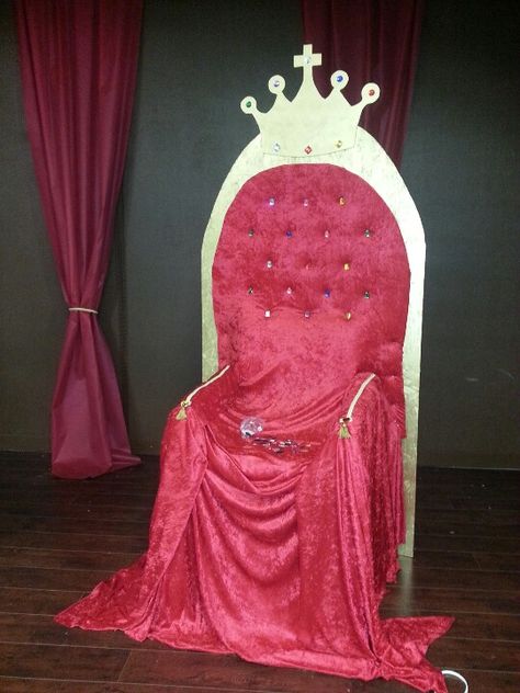 Our thrown for vbs kingdom rock: plastic lawn chair on cinder blocks, foam mattress cover, red fabric, jewels, plywood. Diy Thrown Chair, Diy Throne Chair Ideas, Diy Throne Chair, Mighty Fortress Vbs, Castle Classroom, Royalty Theme, Kingdom Vbs, Medieval Banquet, Royal Throne