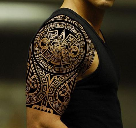 Beautiful black ink god sun aztec prehispanic period tattoo on shoulder Tattoos Arm Mann, Tattoos Chest, Tato Maori, Azteca Tattoo, Mayan Tattoos, Aztec Tattoo Designs, Filipino Tattoos, Polynesian Tattoo Designs, Marquesan Tattoos