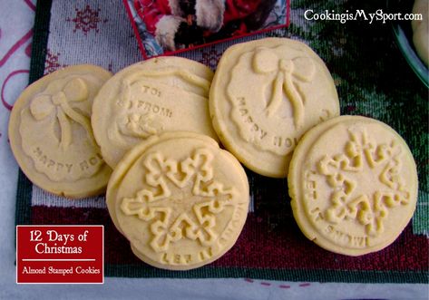 Stamp Cookies Recipe, Stamped Cookies, Shortbread Recipe Easy, Almond Shortbread Cookies, Springerle Molds, Spring Cookies, Food Stamps, Pretty Cookies, Almond Cookies