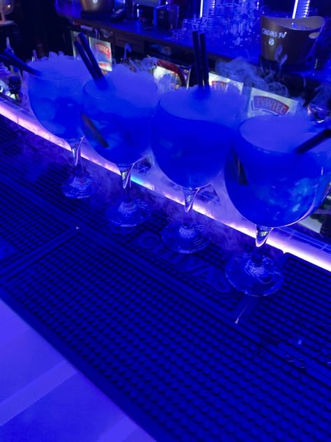 Blue Bar Aesthetic, Crazy Drinks, Heaven Club, Moodboard Images, Aesthetic Money, Alcohol Bar, Night Bar, Blue Drinks, 18th Century Clothing