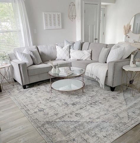 Gray Sectional Living Room, Grey Sofa Living Room, Grey Couch, Grey Couch Living Room, Living Room Decor Gray, Modern Farmhouse Living Room, Neutral Living Room, Girl House, Living Room Sectional