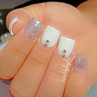 ✰ℳЅ.ᏉᎾᎶUℰ ℕᎯℐℒЅ✰ Más January Manicure, Nails Silver, Short Acrylic, Silver Nails, Square Acrylic Nails, Pretty Acrylic Nails, Nails Short, Short Acrylic Nails, Manicure E Pedicure