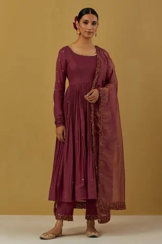 Round Neck Anarkali, Gathered Anarkali, Anarkali Dress Pattern, Latest Dress Design, Indian Designer Suits, Simple Kurta Designs, Kurti Designs Latest, Aesthetic Dress, Gathered Dress