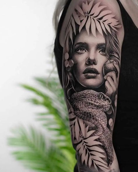 Realistic Medusa Tattoo Artist Instagram Feed, Tortoise Tattoo, Mujeres Tattoo, Face Tattoos For Women, Medusa Tattoo Design, Goddess Tattoo, Forearm Tattoo Women, Medusa Tattoo, Realistic Tattoo