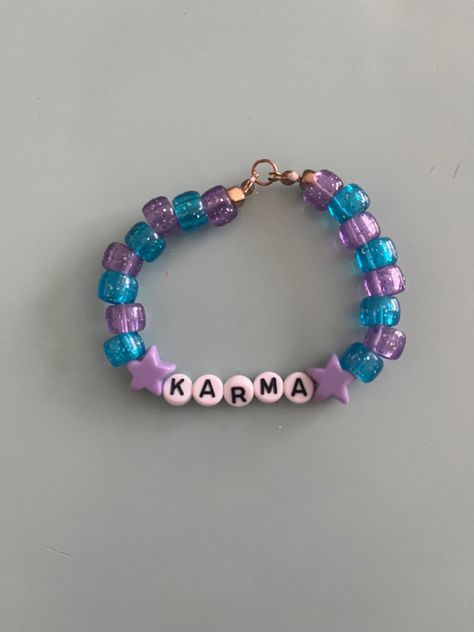 Karma Friendship Bracelet, Taylor Bracelets, Taylor Bracelet, Friendship Bracelets Ideas, Karma Bracelet, Taylor Swift Tour Outfits, Bracelet Inspo, Friendship Bracelets Designs, Kandi Bracelets