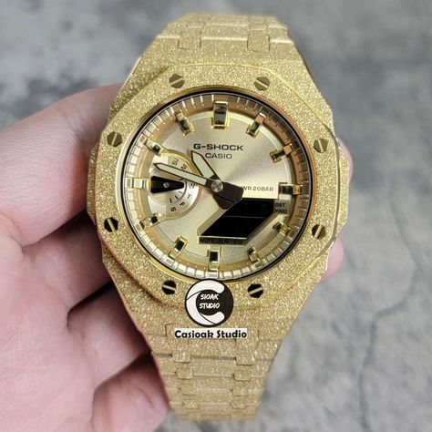 Follow Us @casioak_studio Casioak Mod Casio G-SHOCK Royal Oak Custom Mens Luxury Watches 44mm Ga2100 Frosted Gold Best Unique Handmade Personalized Special Gift │ Anniversary Birthday Christmas Valentine’s Day Gift │Best Gifts for Men Boyfriend Husband Women Lady #casioak #casioakroyalshock #audemarspiguet #gshocklimited #casiogshock #gshockcustom #personalizedgift #anniversarygift #casioakmod #casioak #Christmasgifts #birthdaygift #giftsforhim #gshock #birthdaygiftideas Casioak Mod, Guys Fashion Casual, Guys Fashion, Casio G Shock, Best Gifts For Men, Mens Luxury, Luxury Watches For Men, Royal Oak, Birthday Gift Ideas