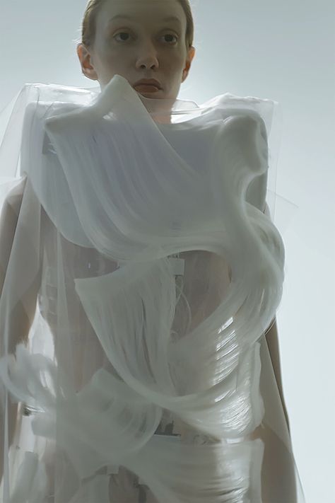 ying gao, http://yinggao.ca/possible-tomorrows/ Interactive clothing with fingerprint recognition technology, that acknowledges only strangers Ying Gao, Viviane Sassen, Speculative Design, University Professor, Chinese Fashion, Design Textile, Tech Fashion, Create Outfits, Hair Dos