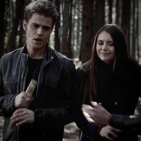 Stefan And Elena, Gilbert Aesthetic, Vamp Diaries, Mystic Falls, Stefan Salvatore, Elena Gilbert, Vampire Diaries The Originals, The Vamps, Maze Runner