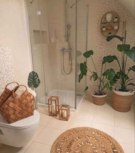 Boho Beach House, Instagram Bathroom, Beige Bedroom, Plant Decor Indoor, Boho Bathroom, Coastal Living Room, Farmhouse Bathroom Decor, Boho Home, Dream House Decor