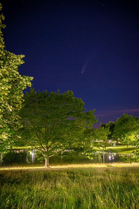 Observers in the Northern Hemisphere recently caught a glimpse of Comet NEOWISE as it zippped through the inner solar system, casting light over Gunk Pond before disappearing for another 6,800 years. But if the past is any indication, memorable campus scenes always give us a reason to look up at SUNY New Paltz. #npsocial #sunynewpaltz Suny New Paltz, Comet Neowise, New Paltz, Nature Aesthetic, Solar System, Summer 2024, Looking Up, Northern Lights, To Look