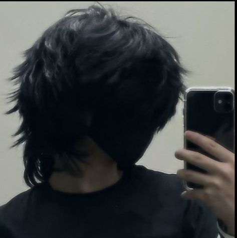 Messy Hair Boy, Emo Boy Hair, Puffy Hair, Black Hair Boy, Black Hair Aesthetic, Short Grunge Hair, Short Hair Tomboy, Emo Hair, Short Black Hairstyles