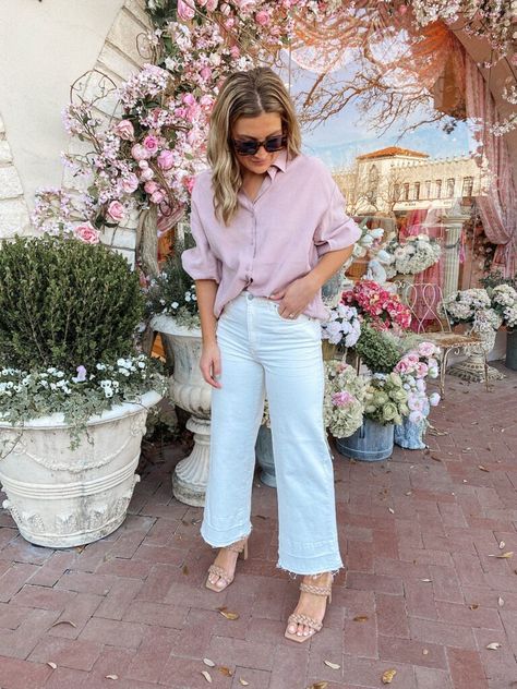 Cute casual Easter outfit 2021 | Audrey Madison Stowe a texas lifestyle blogger Relaxed Easter Outfit Women, Easter Outfit Cold, Easter Day Outfits For Women, Easter Outfits Cold Weather, Cold Easter Outfits For Women, Easter Mass Outfits For Women, Easter Mom Outfit, Easter Outfits Casual, Chic Easter Outfits For Women