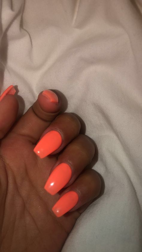 Orange Nails Neon, Salmon Nails, Neon Coral Nails, Peach Colored Nails, Bright Orange Nails, Neon Orange Nails, Teen Nails, Neon Acrylic Nails, Nail Glam