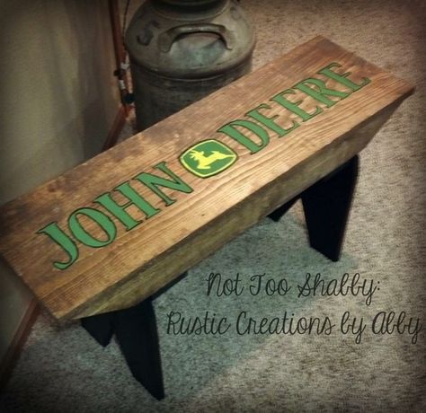 John Deere Crafts, John Deere Bedroom, John Deere Kitchen, Tractor Bedroom, John Deere Room, John Deere Decor, Farmhouse Bench, Upcycled Furniture Diy, Wooden Bench