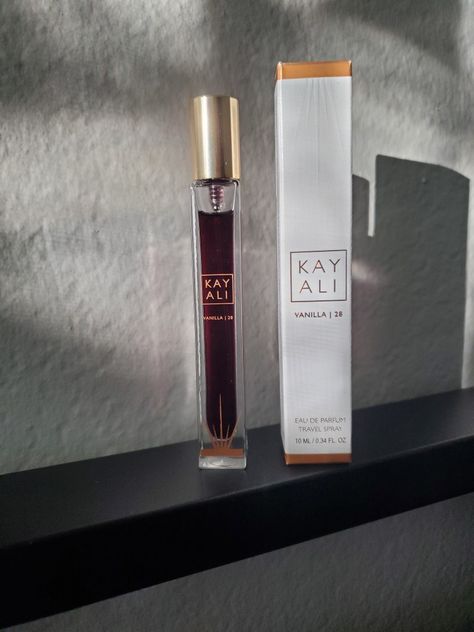 Kay Ali Perfume Vanilla 28, Yummy Perfumes, Vanilla 28 Perfume, Perfumes Vanilla, Date Night Perfume, Roll Perfume, Layering Perfume, Kayali Vanilla 28, Kayali Vanilla