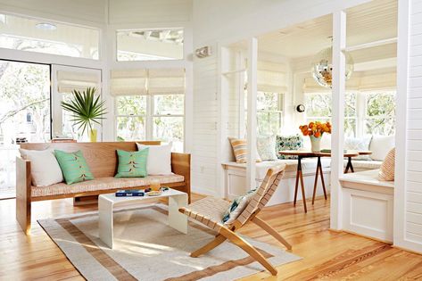 600 Square Foot Cottage Living Room and Dining/Sleeping Nook Small Beach House Living Room Ideas, 600 Sq Ft House Interior Design, 600 Sq Ft Cottage, Small Beach Cottages Interior, Beach Cottage Interiors, Tiny Beach Cottage, Small Beach Cottages, Tropical Cottage, Small Beach Cottage