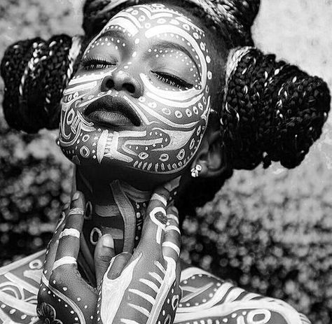 African Tribal Aesthetic African Face Paint, African Aesthetic, African Spirituality, Afro Art, African Culture, African Beauty, Face Art, Black Is Beautiful, Looks Vintage