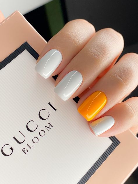 White Nails Orange Design, Orange And White Short Nails, Orange Nails With White Tips, Orange And White Nails Ideas, Neon And White Nails, White Nails With Orange, Orange Nails Summer Neon, White Orange Nails, White Yellow Nails