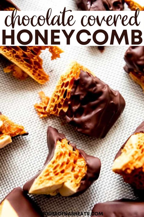 Violet Crumble, Honeycomb Recipe, Cadbury Crunchie, Crunchie Bar, Honeycomb Candy, Toffee Candy, Toffee Recipe, Caramel Toffee, Candy Recipes Homemade