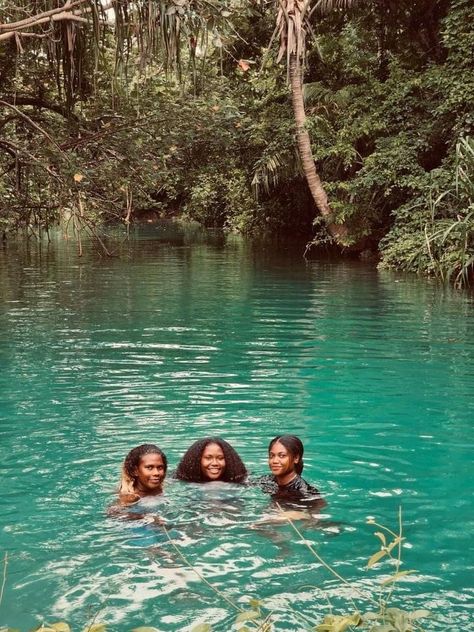 Pacific Islander Aesthetic, Autonomous Region Of Bougainville, Mixed Girl, Bad Gyal, Island Life Style, Pacific Islands, Black Photography, Island Vibes, Island Style