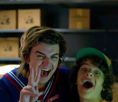 Joe Keery Joseph Quinn, Dating Steve Harrington, Gaten Matarazzo, Stranger Things 3, Joseph Quinn, Joe Keery, Steve Harrington, Main Characters, Book 1