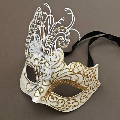 Jester Costume Halloween, Butterfly Masquerade Mask, Masquerade Mask Diy, Masquerade Prom, Masquerade Outfit, Venetian Masquerade, Gold Mask, Venetian Masks, Wedding Gloves