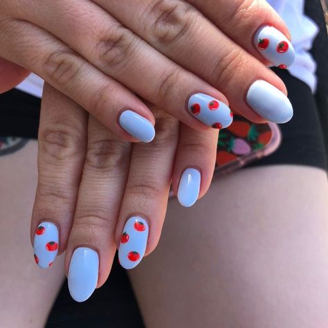 Trophy Wife Nail Art on Instagram: “Cute little tomato’s for Ellen 🍅 Artist: Ananda @clawsandmore” Tomato Nails Art, Tomato Nail Art, Tomato Nails, Better Nails, June Nails, Pumpkin Nails, Gel Nail Design, January 26, Hair Nails