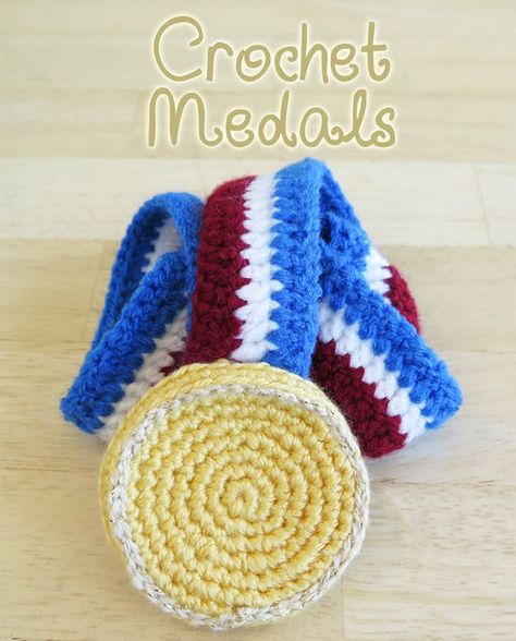 Crochet Medals #olympics #winter #award #medallion Crochet Trophy, Crochet Soccer, Stash Ideas, Library Programming, Crocheted Items, Diy And Crafts Sewing, Crochet Circles, Yarn Stash, Double Crochet Stitch