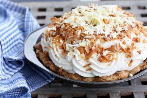 Dahlia Lounge Coconut Cream Pie Triple Coconut Cream Pie, Vegan Pies Recipes, White Chocolate Shavings, Coconut Cream Pie Recipes, Vanilla Recipes, Coconut Desserts, Vegan Pie, Cream Pie Recipes, Coconut Cream Pie