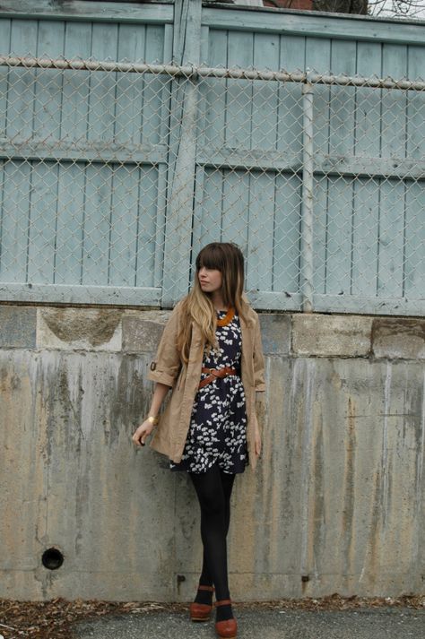 I love everything about this outfit--the colors, the trench, the animal print on the dress, the clogs. All of it. Black Clogs Outfit Winter, Dresses With Clogs, Clogs With Tights, Brown Clogs Outfit, Swedish Clogs Outfit, Clog Outfits, Black Clogs Outfit, Clogs Outfits, Clogs Outfit