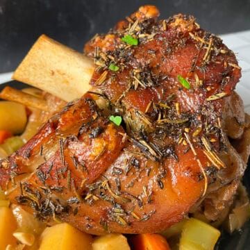 Pork Rib Roast Boneless, Pork Loin Center Roast, Boneless Pork Sirloin Roast, Boneless Pork Loin Recipes, Pork Loin Recipes Oven, Cook Ham, Precooked Ham, Pork Rib Roast, Ham Shank