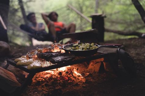 Francis Mallman, Outdoor Camping Kitchen, Camping Menu, Camping Lifestyle, Complete Family, Campfire Food, Campfire Cooking, Family Camping Trip, Prepper Survival