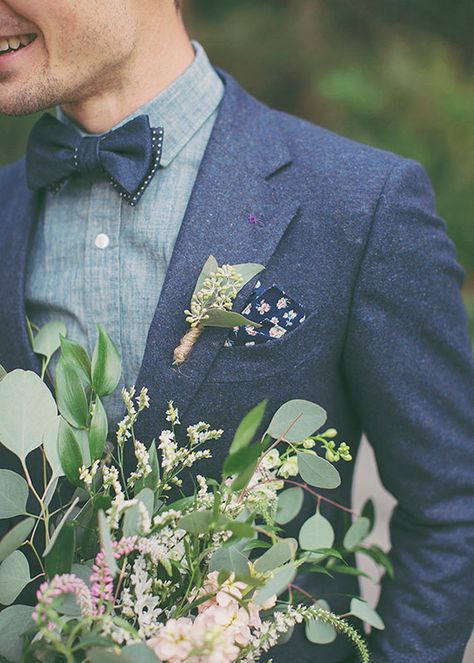 groom look  -  Homespun Utha wedding | Photo by Alixann Loosle Photography | Read more - http://www.100layercake.com/blog/wp-content/uploads/2015/03/Homespun-Utah-Wedding Modern Groom, Groom Looks, Wedding Groomsmen, Groom Outfit, Groom Suit, Groom Attire, Wedding Suits Men, Utah Weddings, Groom Style