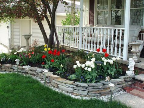 27+ Flower Garden Designs for a Small Space - FarmFoodFamily Raised Front Porch, Front Yard With Porch, Stone Flower Beds, How To Landscape, Small Flower Gardens, Front Yards Curb Appeal, Porch Landscaping, Door Planter, Yard Area