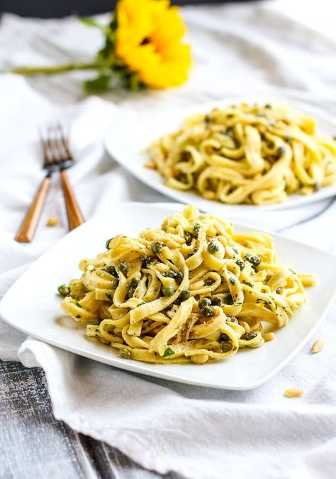 Make a delicious gluten-free dinner with this Fettucine With Capers, Pine Nuts, And Yogurt Sauce recipe. Gluten Free Pasta Brands, Healthy Fettuccine, Pasta With Capers, Healthy Fettuccine Alfredo, Chicken Fettucine, Fettuccine Recipe, Castelvetrano Olives, Fettuccine Recipes, Greek Yogurt Sauce