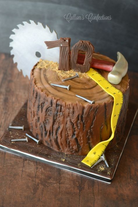 Grandpa Birthday Cake Ideas, Carpenter Themed Party, Carpentry Cake Ideas, Carpenter Birthday Cake, Carpenter Cake Ideas, Tool Themed Cake, Cake For Carpenter, Wood Stump Cake, Grandpa Birthday Cake