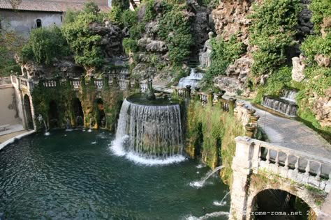 Tivoli Gardens Italy, Villa Deste, Tivoli Italy, Villa Garden, Carpet Ideas, Italian Garden, Fantasy Places, Architecture Old, Magical Places