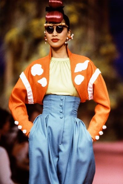 Christian Lacroix Spring 1988 Couture Collection - Vogue Jojo Fashion, 1980’s Fashion, Diana Fashion, 1980s Fashion, Sarah Jessica Parker, Christian Lacroix, John Galliano, 80s Fashion, Mode Vintage