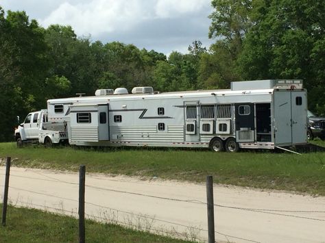 This huge horse trailer came to my NBHA shows it was a 4 load with a large living quarters . WOW ❤️ 4 Horse Trailer With Living Quarters, Horse Trailers Living Quarters, Living Quarters Horse Trailer, Horse Trailer With Living Quarters, Huge Horse, Country Couple Pictures, Horse Trailer Living Quarters, Livestock Trailers, Equestrian Problems