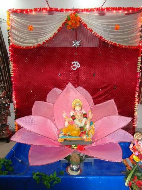 Lotus Themed Ganpati Decoration, Lotus Ganpati Decoration Ideas, Pooja Altar, Indian Handicrafts Decor, Bappa Decoration, Flower Decoration For Ganpati, Eco Friendly Ganpati Decoration, Ganpati Decoration Theme, Ganpati Decor