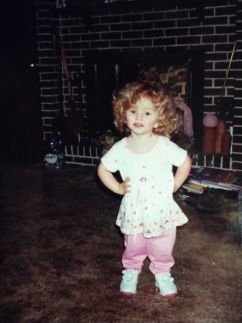 90s Childhood Photos, Toddler Face Claim, 60s Childhood, 80's Clothes, Childhood 2000s, Childhood Images, Blonde Kids, Childhood Pics