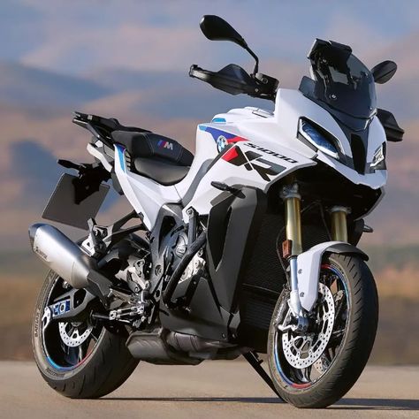 The All New Updated BMW S 1000 XR Launched in India on May 21, 2024 at Rs 22.50 Lakh. 🏍️ 999 cc with four cylinder in line engine. 🏍️ 170 hp with 114 NM 🏍️ 0 to 100kph in just 3.25 seconds 🏍️ Keyless ignition, adaptive headlight and USB charger as standard. @bmwindia_official @bmw @bmwbikersindia #bmwbike #bmwbikes #bmwbikeslovers #bmws1000rr #bmw1000xr #bikestagram #bikes #indiabikeweek #indiabike #automotiverise Bmw S1000xr, Bmw Sport, Bmw S, Bmw S1000rr, Bmw Motorcycle, Bike Week, Usb Charger, May 21, Car Wallpapers