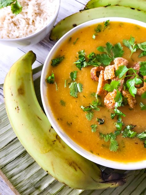 Love plantains? You will love this Sopa de Platano, Crema de Platano (Plantain Soup). It's easy to make, creamy, and ready in less than 40 minutes. #sopadeplatano #cremadeplatano #plantainsoup #greenplantains Plantain Soup Recipes, Plantain Soup Puerto Rico, Nutritious Soups, Plantain Soup, Plantain Recipes, Mexican Appetizers, Rican Food, Puff Recipe, Plantains Fried