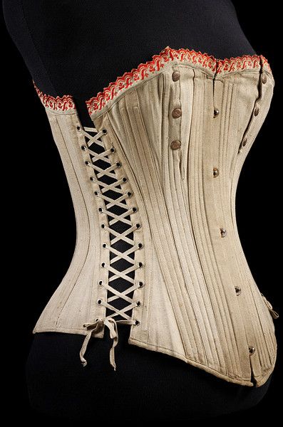 Corset, possibly for maternity, 1875-1899 Elizabethan Corset, Elizabethan Fashion, English Project, Victorian Corset, Lingerie Vintage, Vintage Corset, Retro Mode, Fashion Project, Victoria And Albert Museum