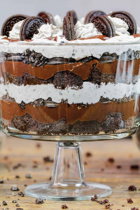 Oreo Trifle Recipe, Oreo Trifle, Trifle Bowl Recipes, Trifle Dessert Recipes, Christmas Trifle, Trifle Recipes, Easiest Dessert, Oreo Pudding, Trifle Dish