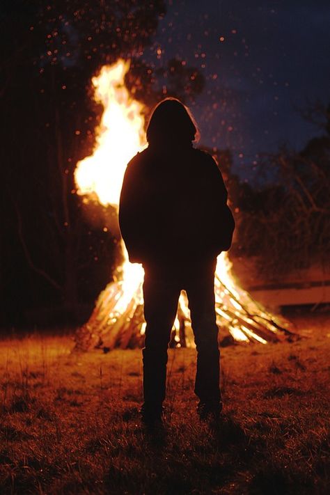 Bonfire, Fire, Flame, Dark, Orange, Silhouette, Blaze Aquarian Tarot, Jesus Reigns, Fire Flame, Focus Photography, Fire Art, Orange Aesthetic, Amazing Pics, Man Standing, Forest Fire